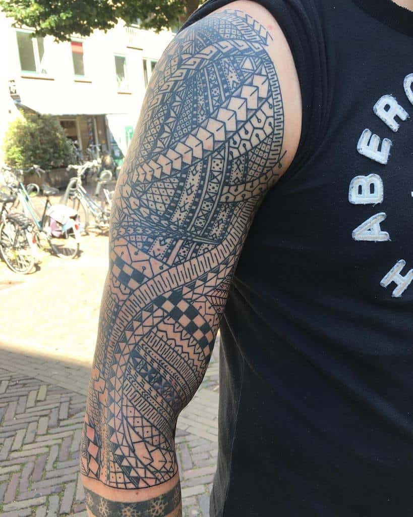 upper arm polynesian tribal tattoo clarkemickey