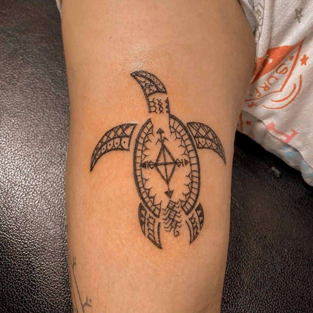 upper arm simple tribal tattoos pulubingbyahero