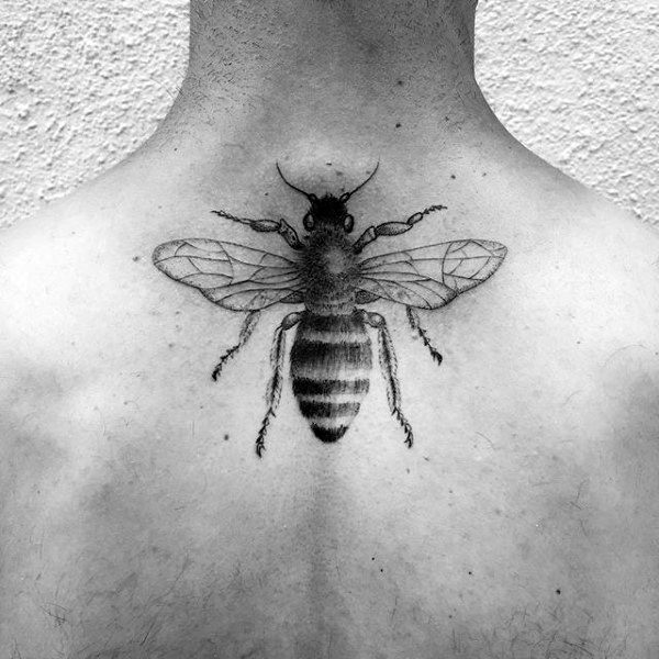 Upper Back Honeycomb Detailed Mens Tattoo Ideas