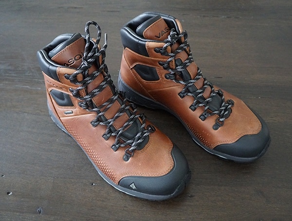 Vasque St Elias Full Grain Gore Tex Leather Mens Hiking Boots