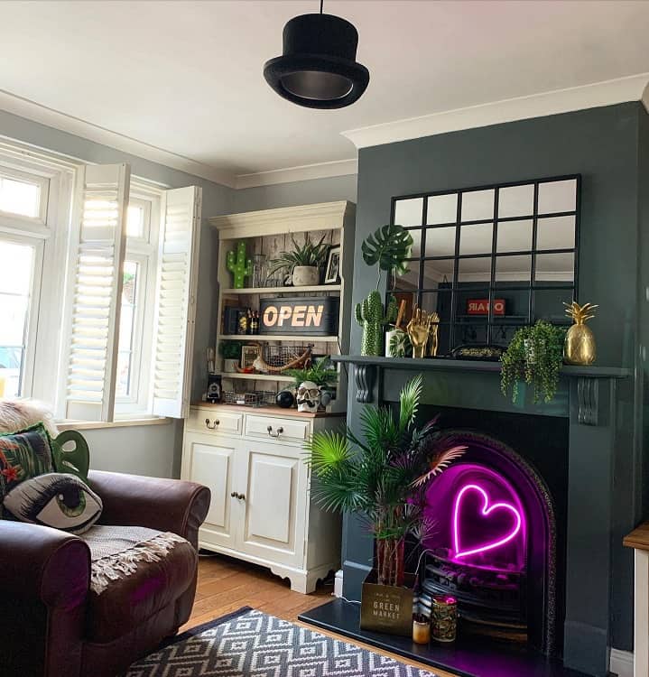 victorian home mantel decor ideas with fluro heart