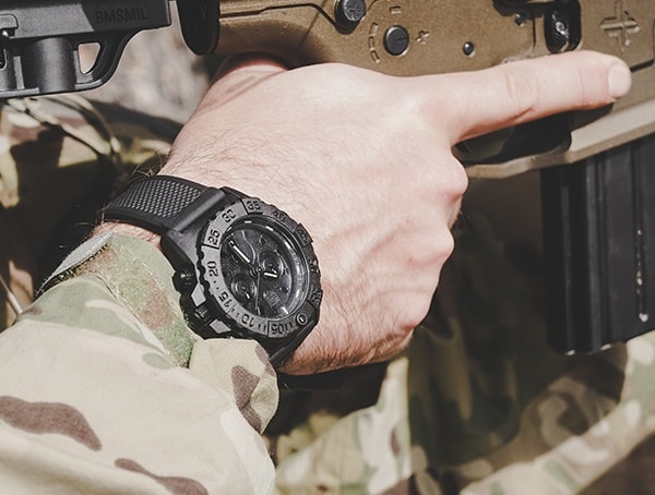 Watch Reviews Luminox Navy Seal Chronograph For Men