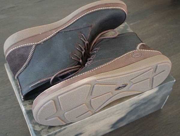 Waxed Cotton Laces With Contrasting Lace Loop Eylets Mens Chaco Montrose Chukka