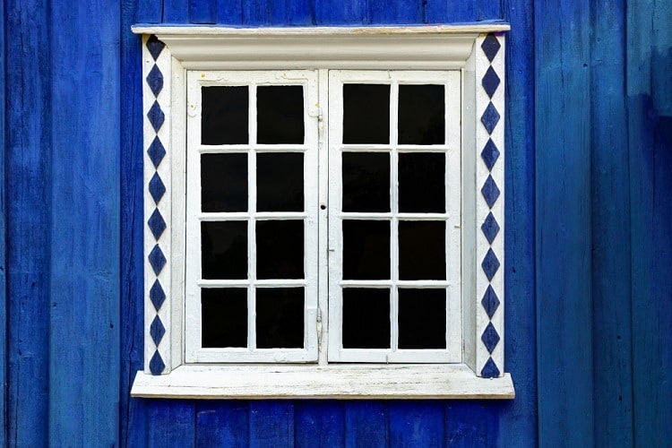 white and blue exterior window trim crown molding