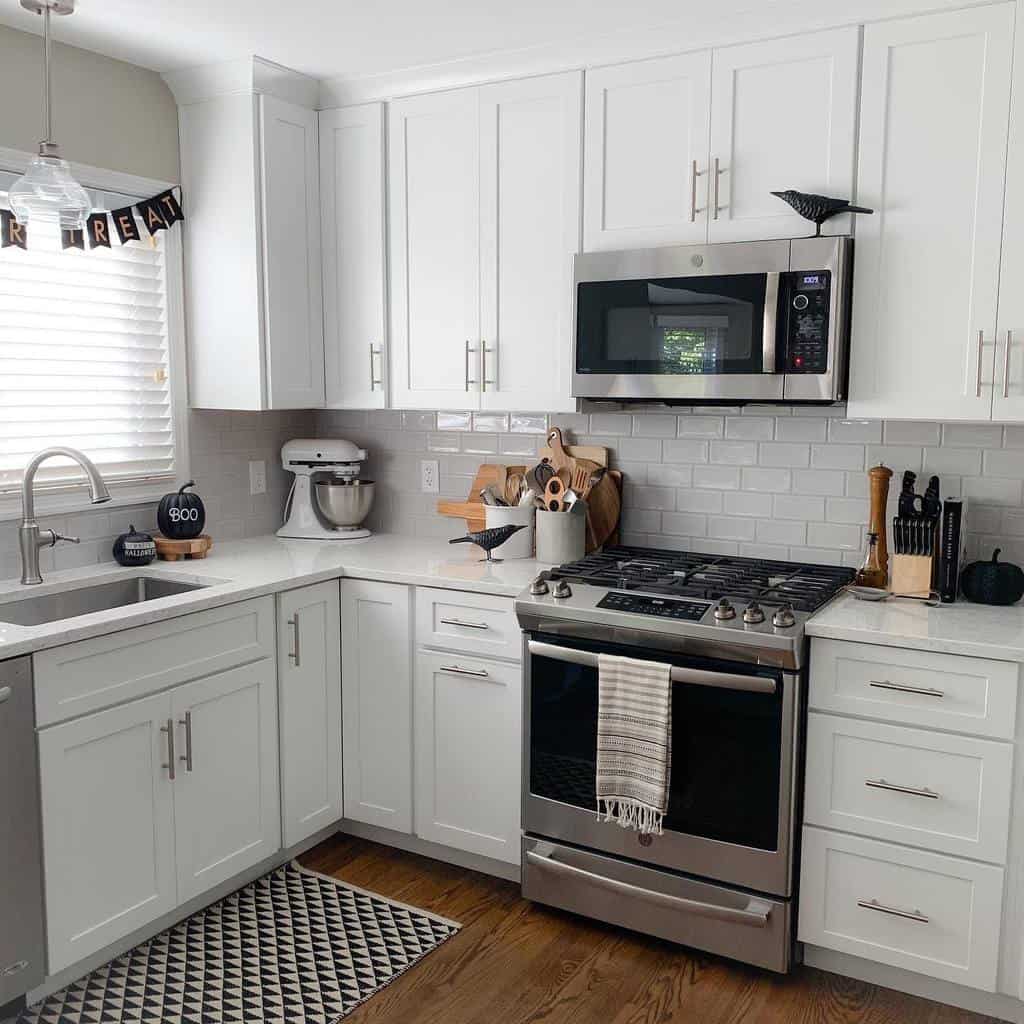 white corner kitchenette tile backsplash