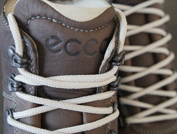 White Laces With Metal Hardware Mens Ecco Track 25 Hydromax Boots